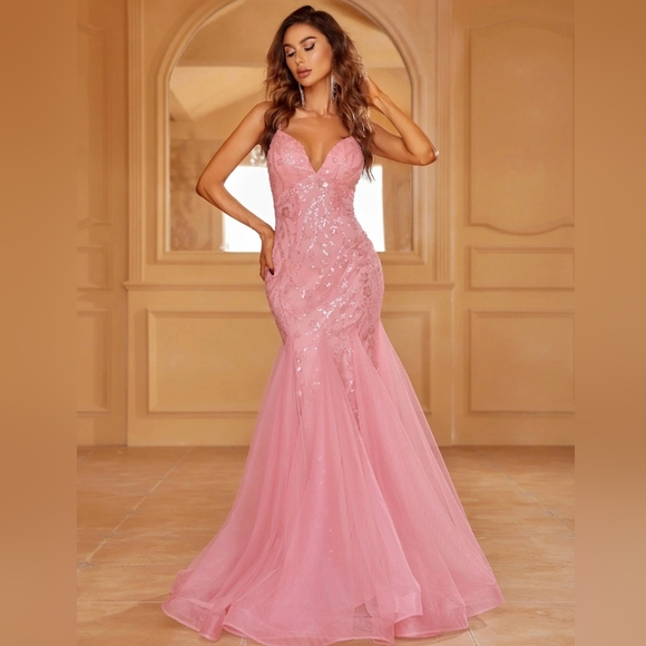 Lace Up Backless Sequin Mermaid Hem Cami Dresses - Picture 3 of 13